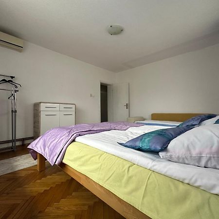Pool Villa Sarajevo Ngoại thất bức ảnh